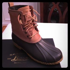 BRAND NEW!! Bass duck boots. Never worn